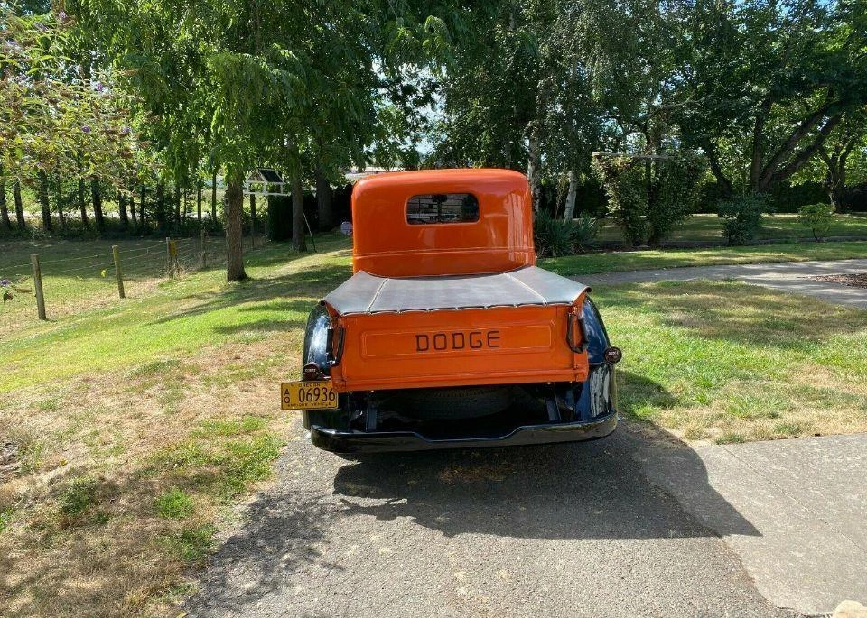 Dodge T-, V-, W- Series