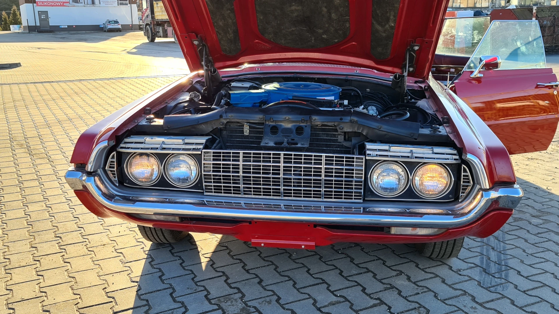 Ford Thunderbird