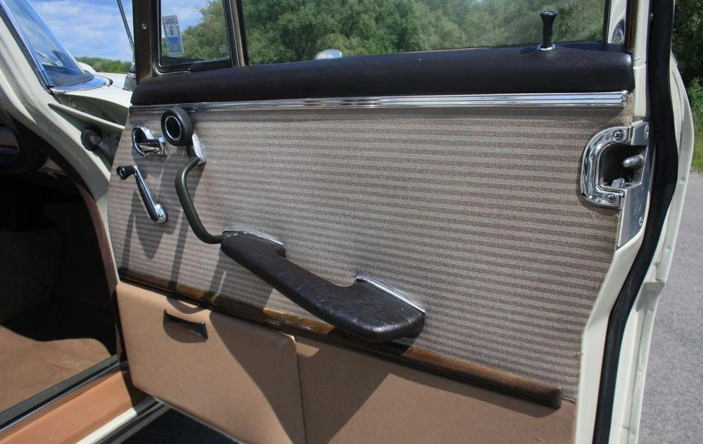Mercedes W111
