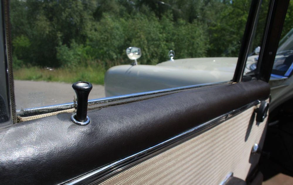 Mercedes W111