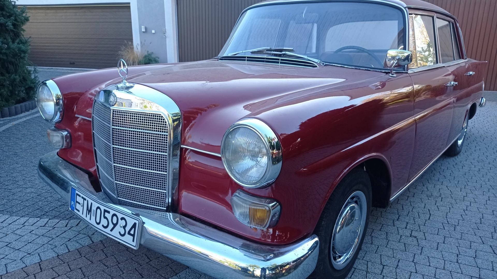 Mercedes W110