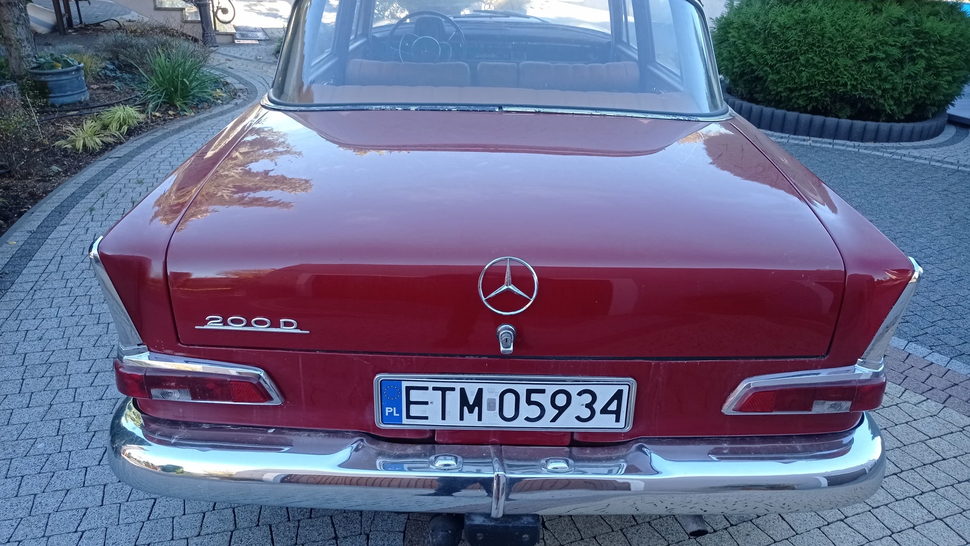 Mercedes W110