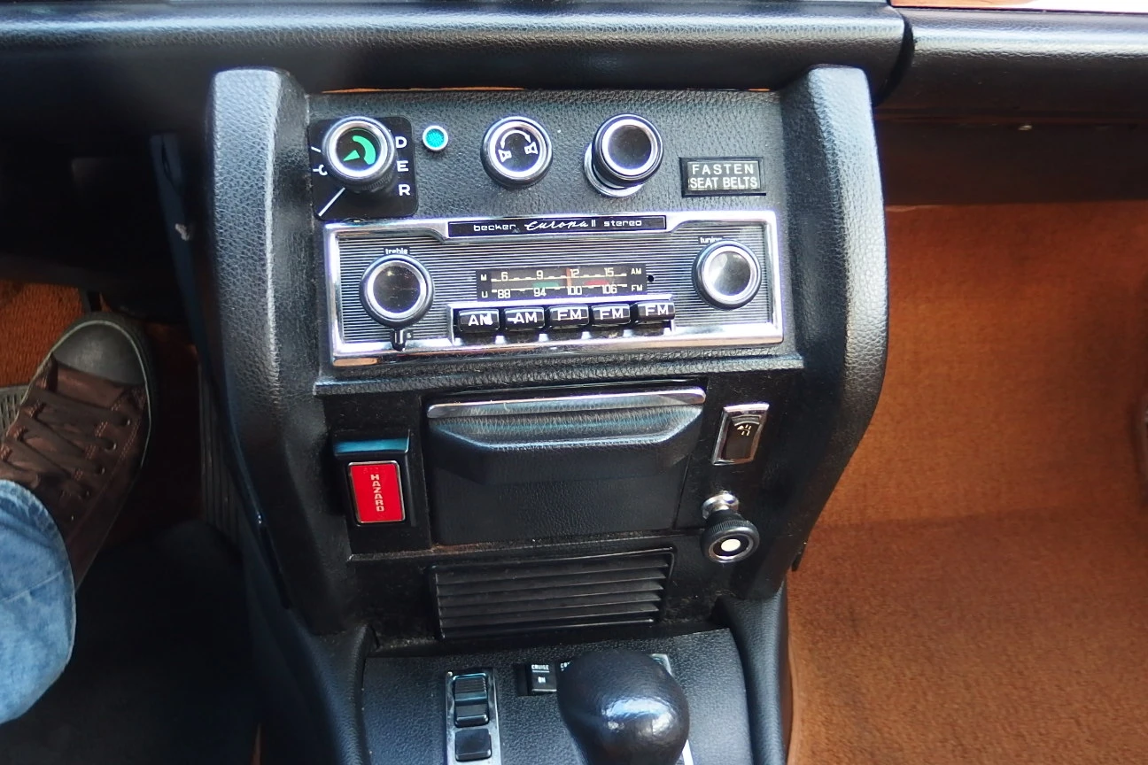 Mercedes W114