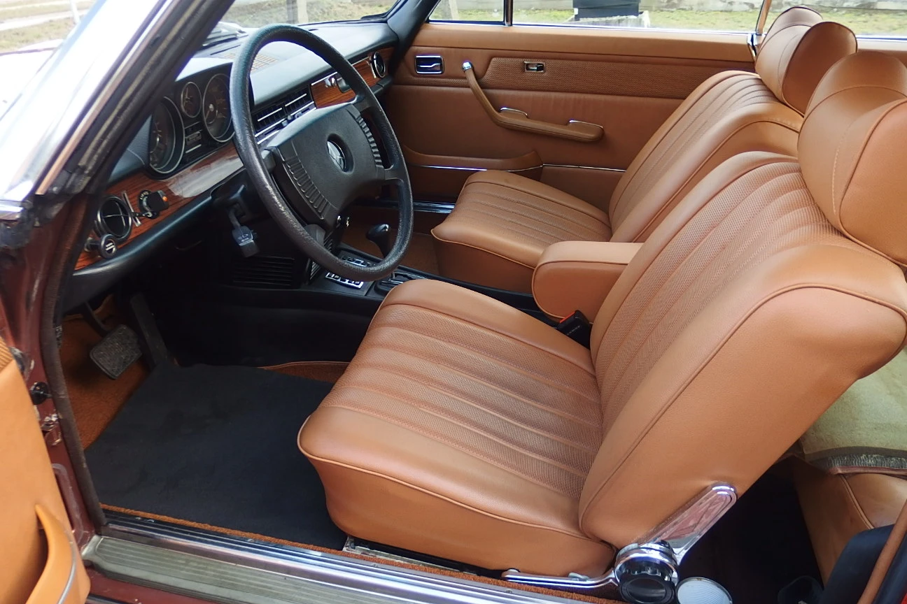 Mercedes W114