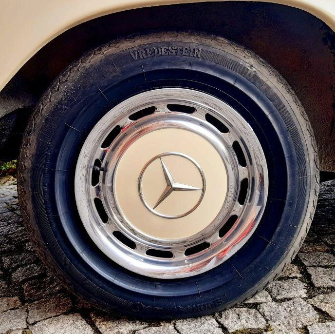 Mercedes W115