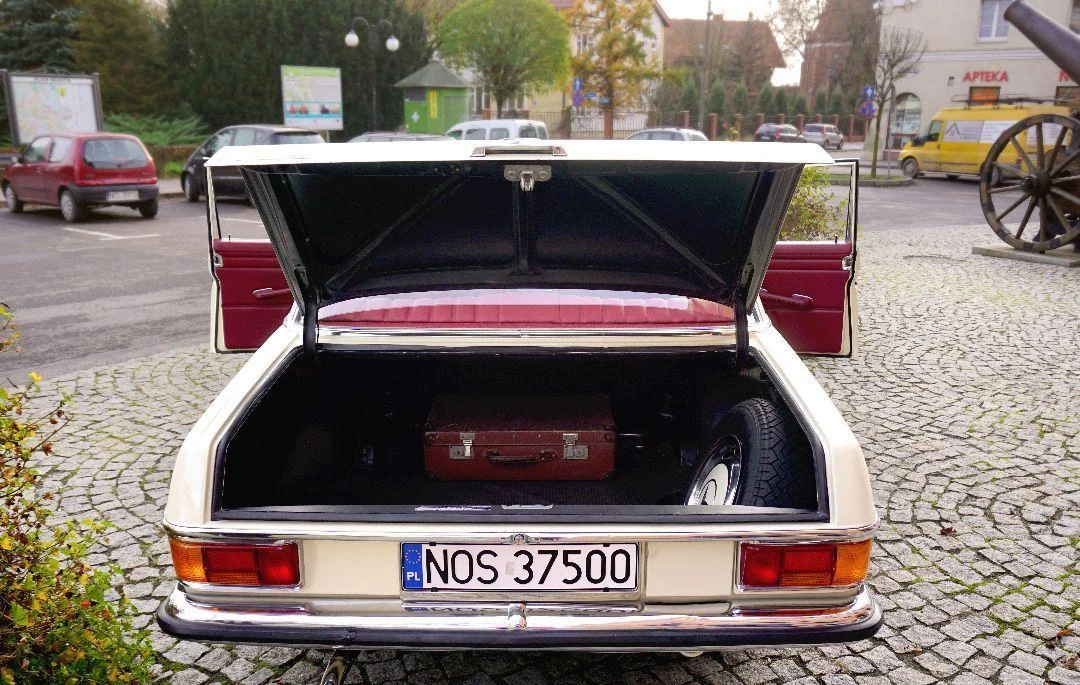 Mercedes W115