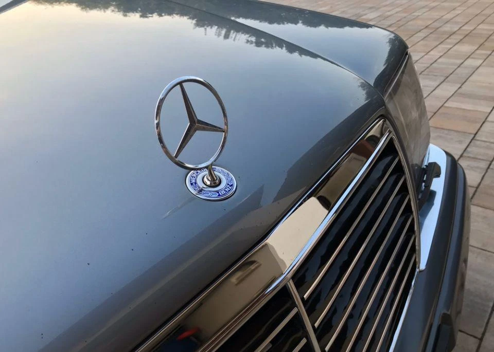 Mercedes W124