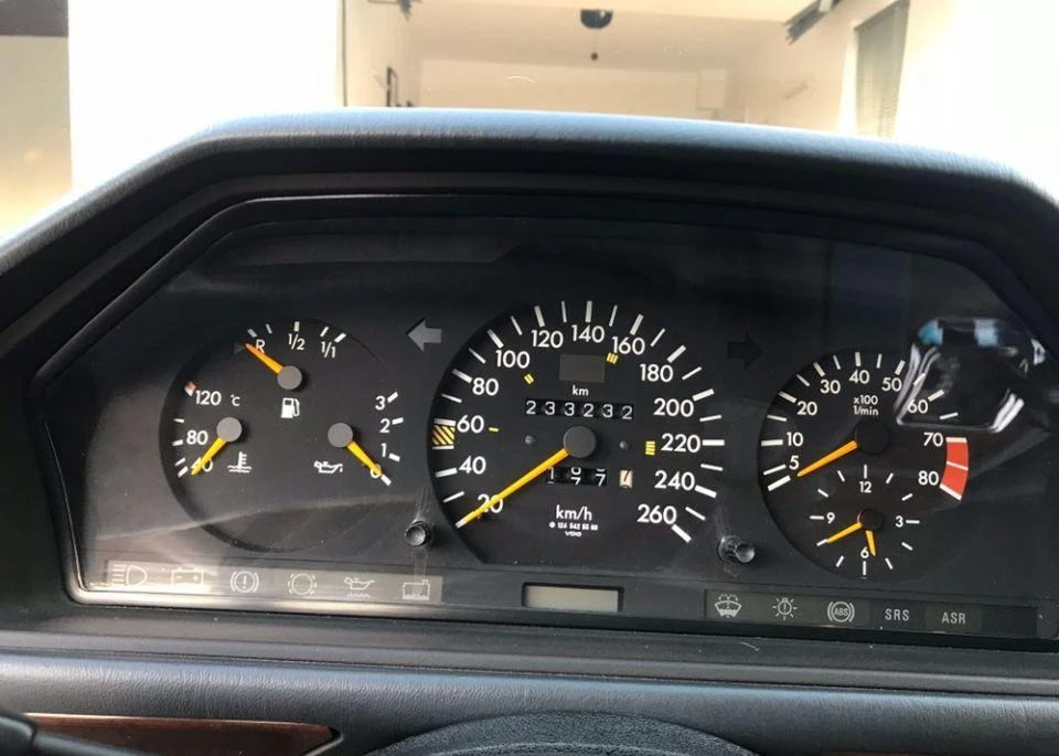 Mercedes W124
