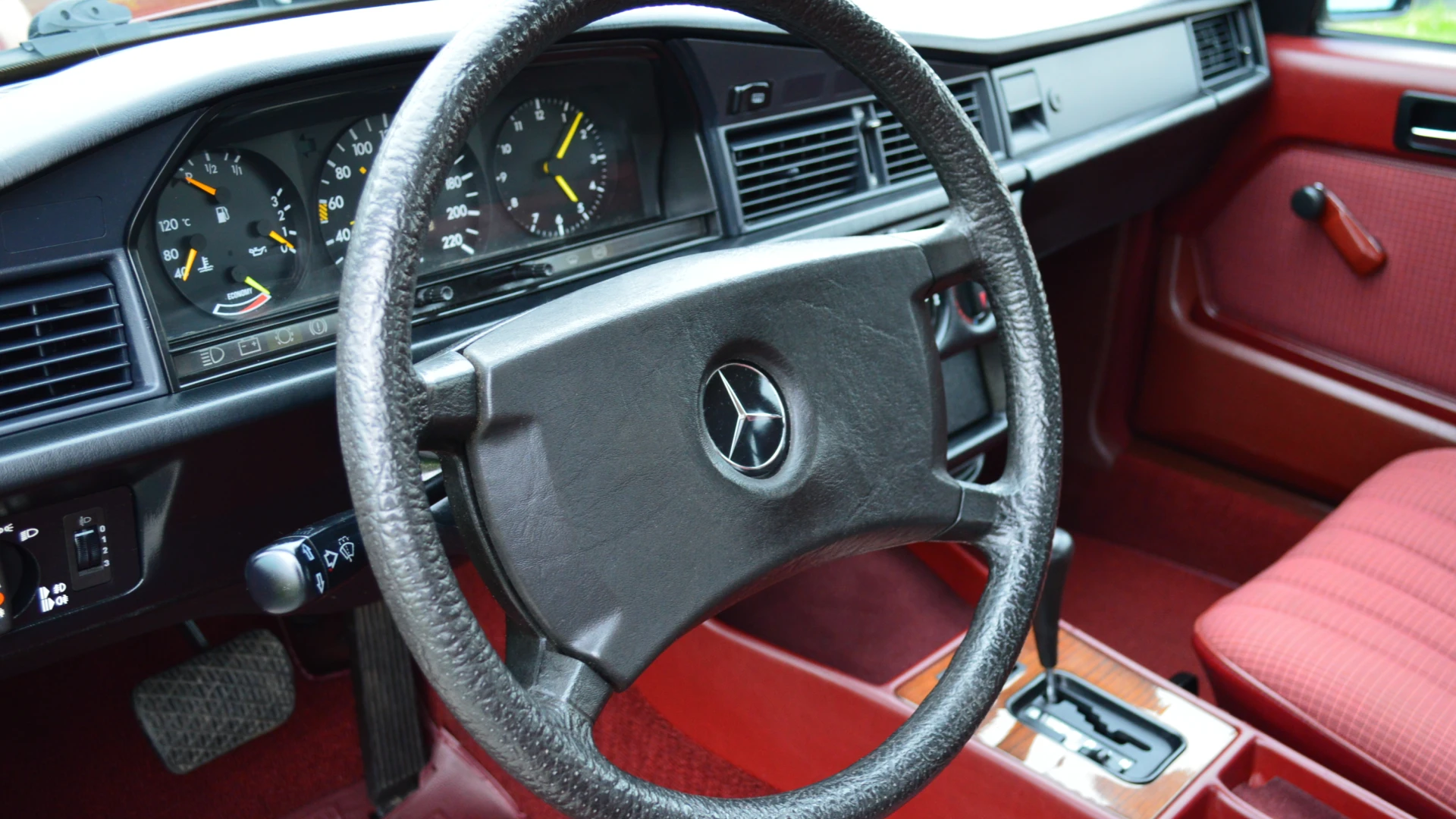 Mercedes W201 190
