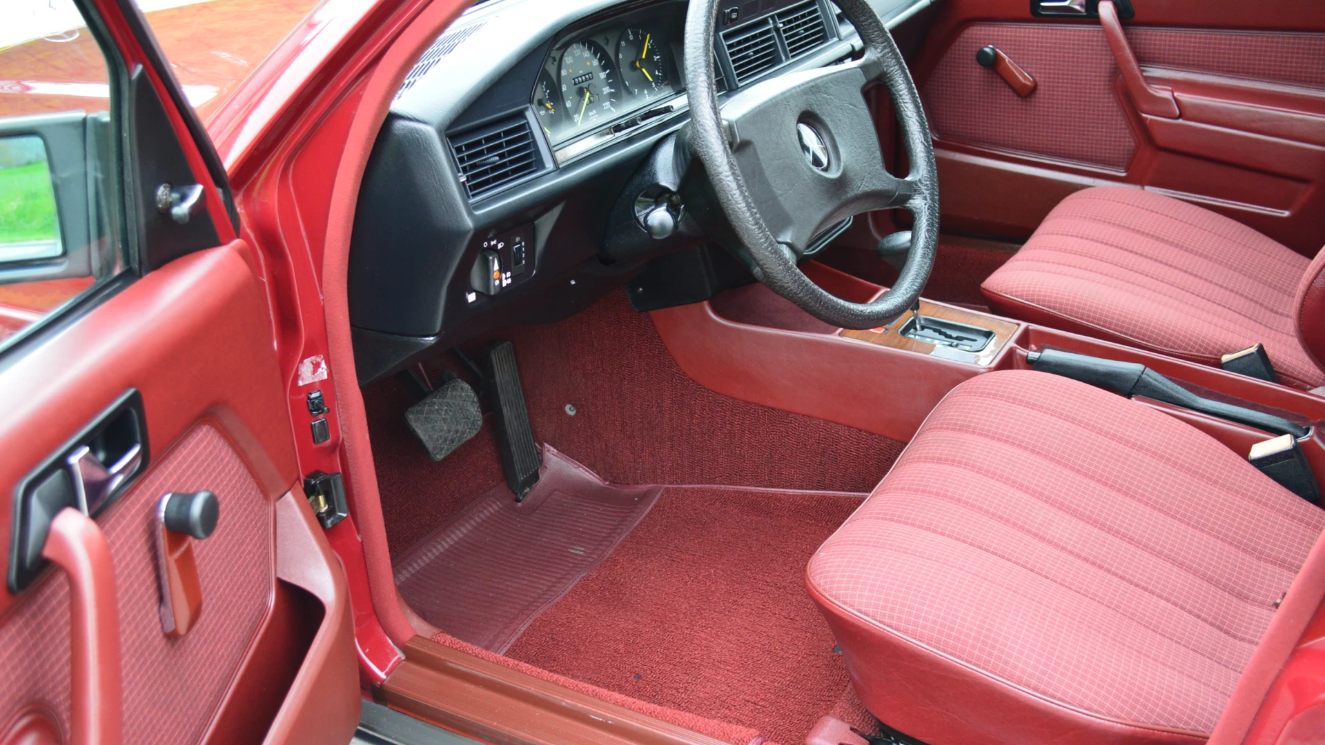 Mercedes W201 190