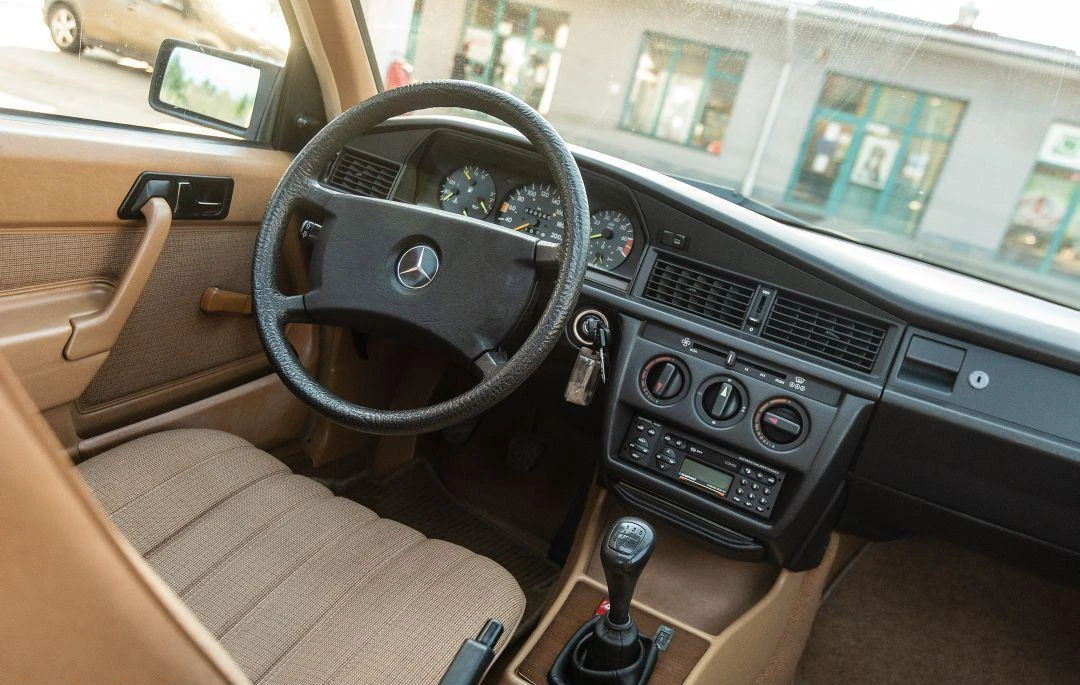 Mercedes W201 190