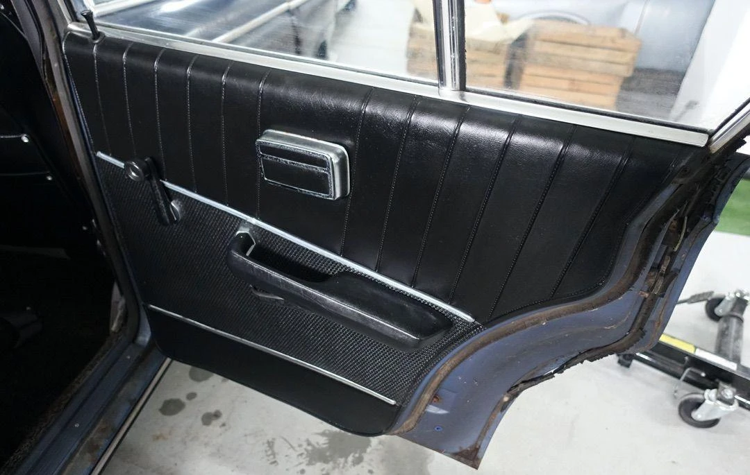 BMW 1800