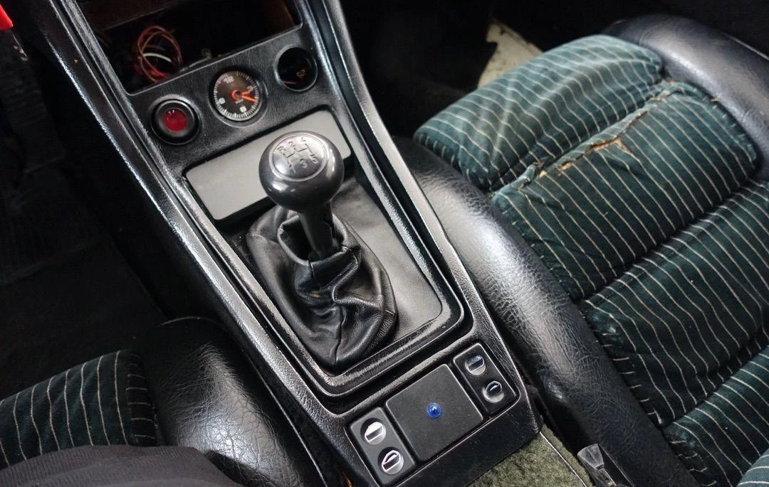 Porsche 928