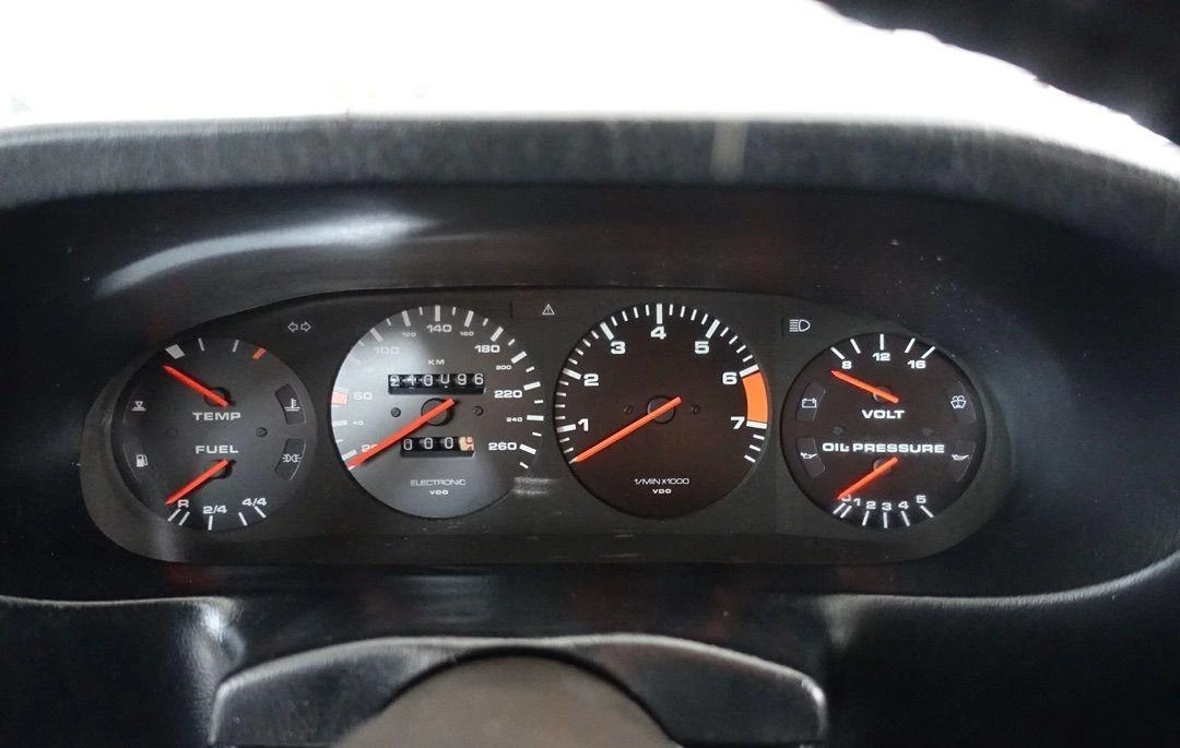 Porsche 928