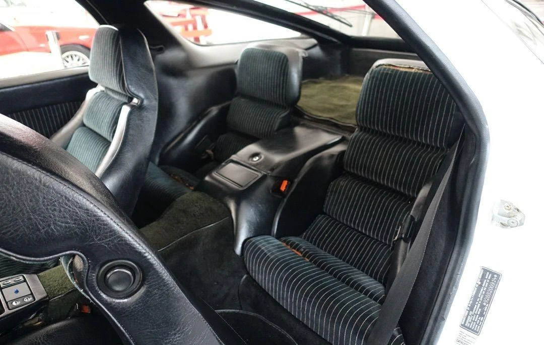 Porsche 928