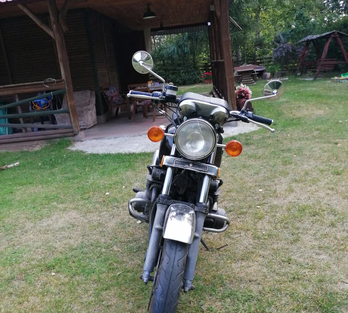 Suzuki GS