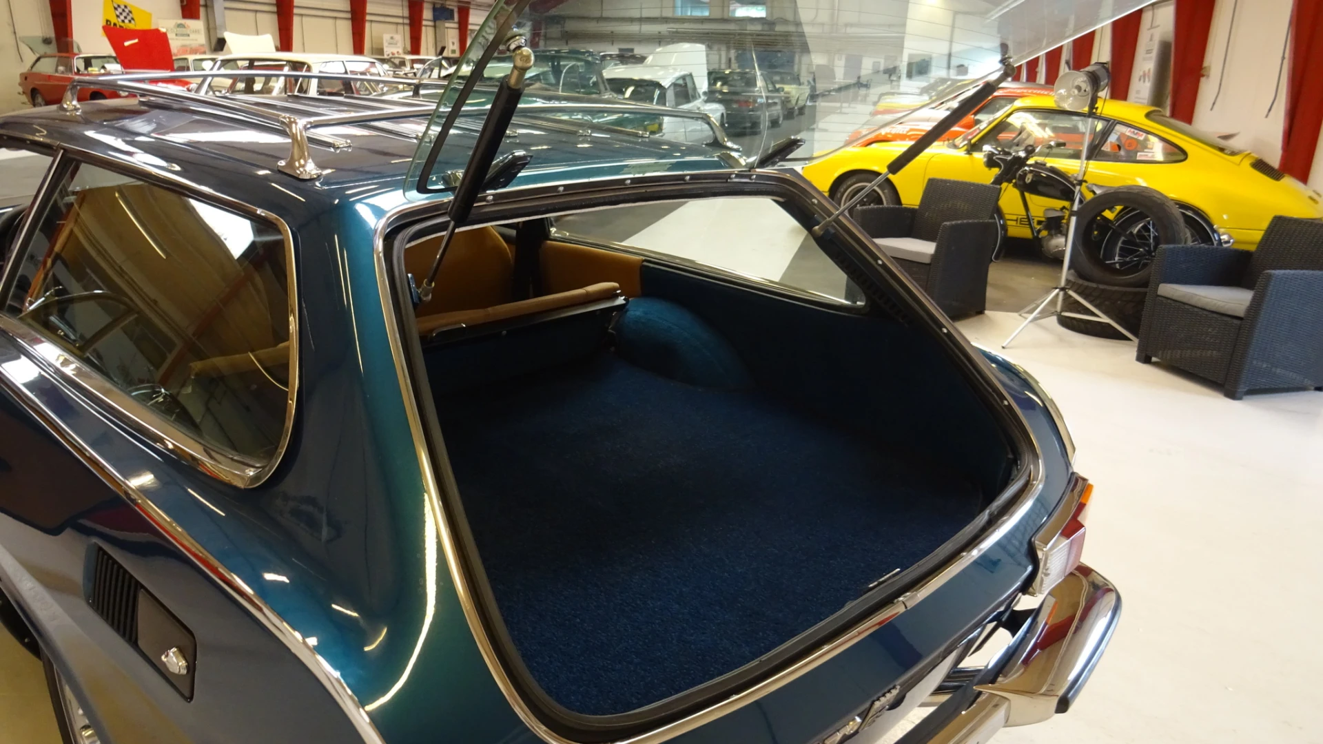 Volvo P1800