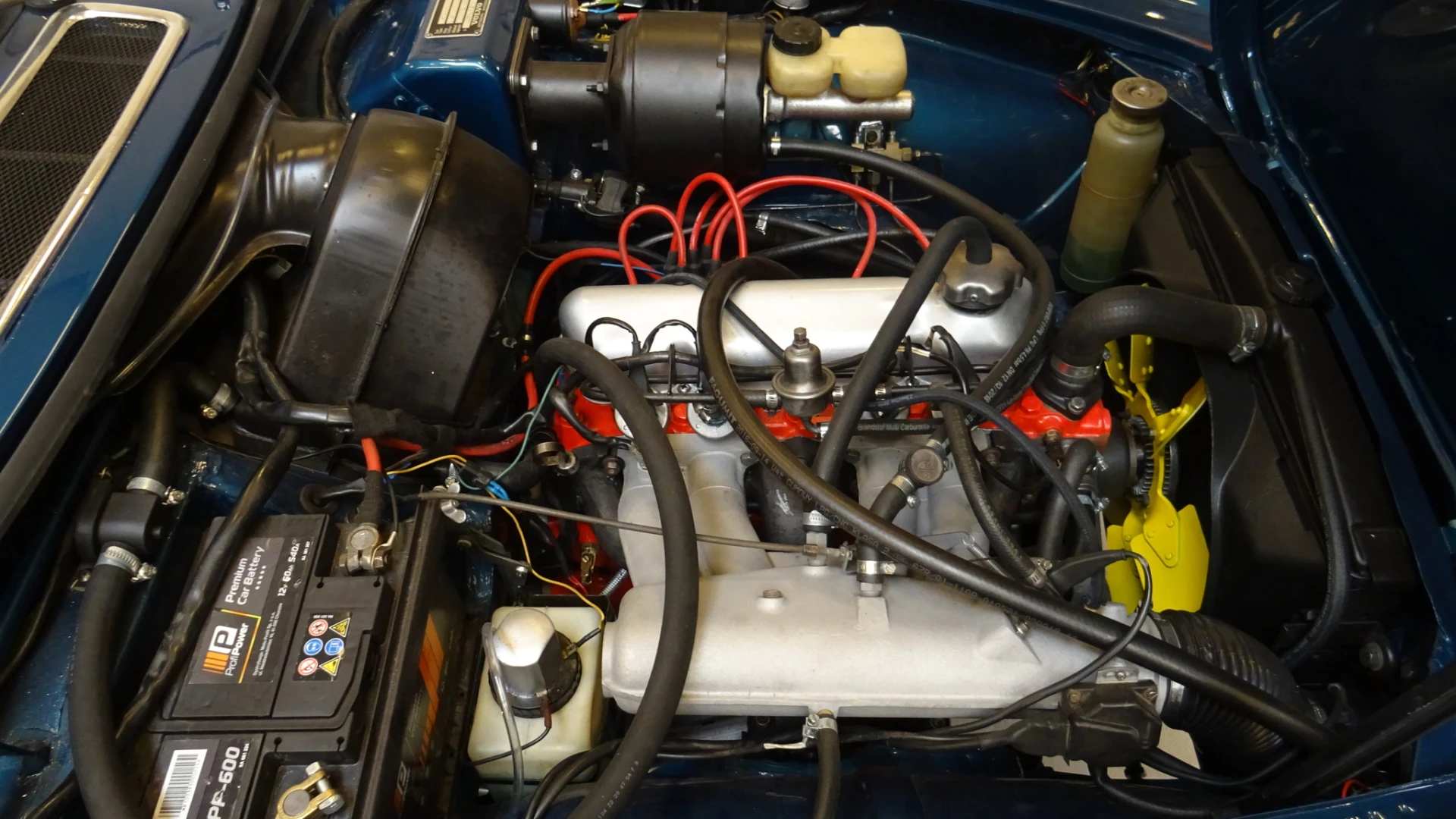 Volvo P1800
