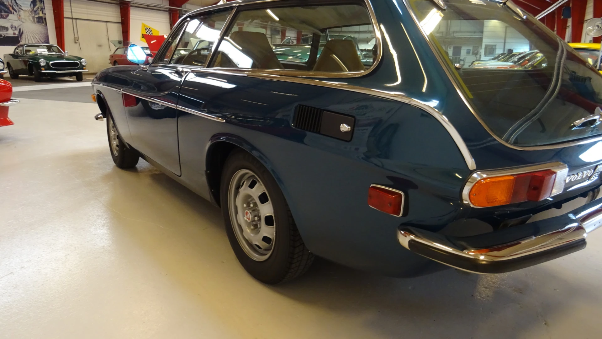 Volvo P1800